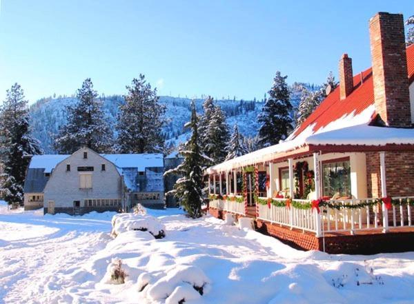 Lake Wenatchee Pine River Ranch B&B מראה חיצוני תמונה